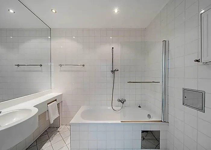 Hotel Arthotel Ana Adlon 3*